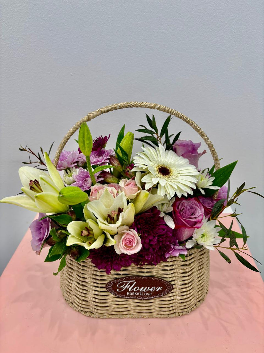 Elegant basket arrangement